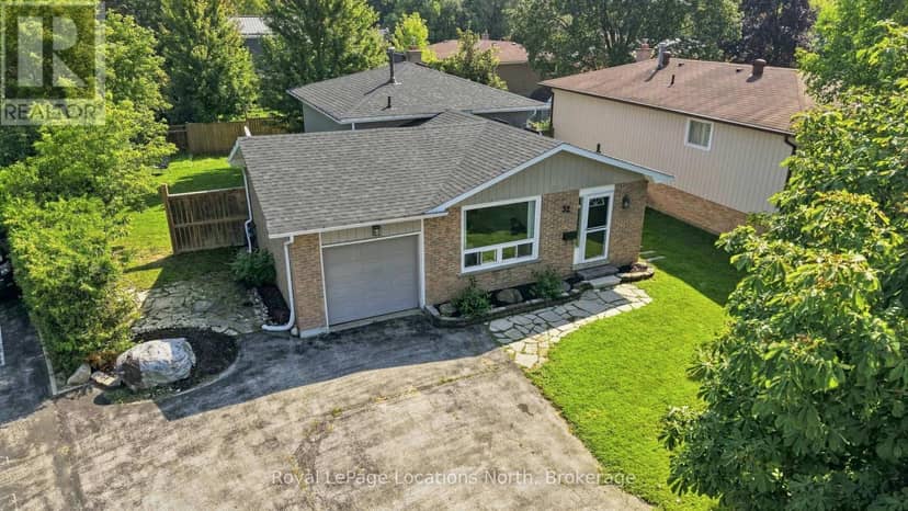 32 Courtice Crescent — photo 1 of 40