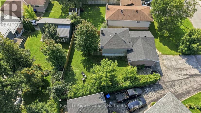 32 Courtice Crescent — photo 38 of 40
