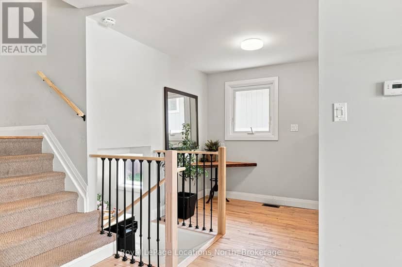 32 Courtice Crescent — photo 9 of 40
