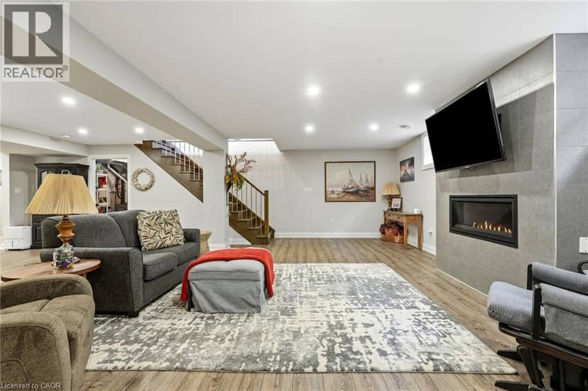 42 CARLTON Avenue — photo 29 of 40