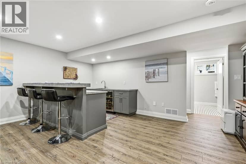 42 CARLTON Avenue — photo 36 of 40