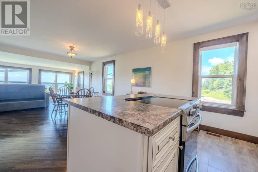 4932 Highway 329 — photo 17 of 40