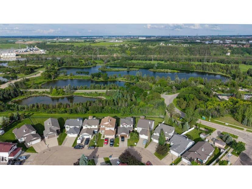611 Hooke CO NW, Edmonton, photo 2