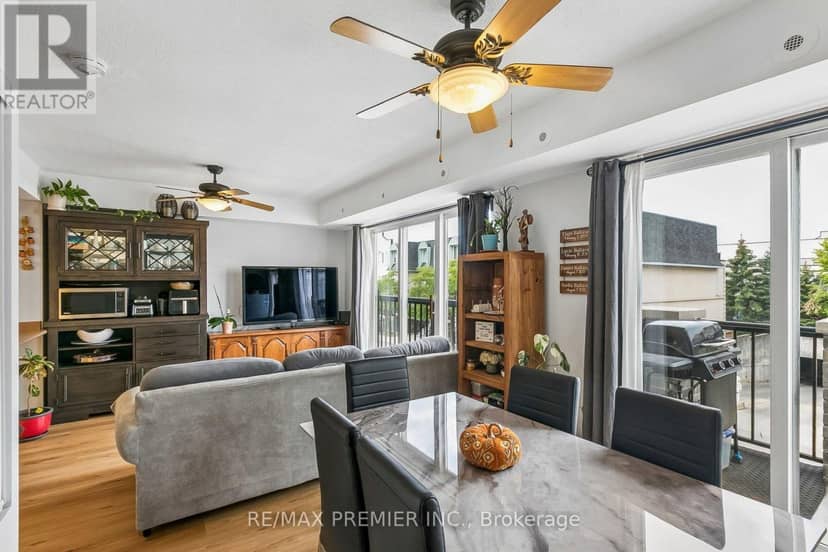 2152 - 105 George Appleton Way — photo 15 of 36