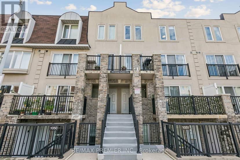 2152 - 105 George Appleton Way — photo 35 of 36