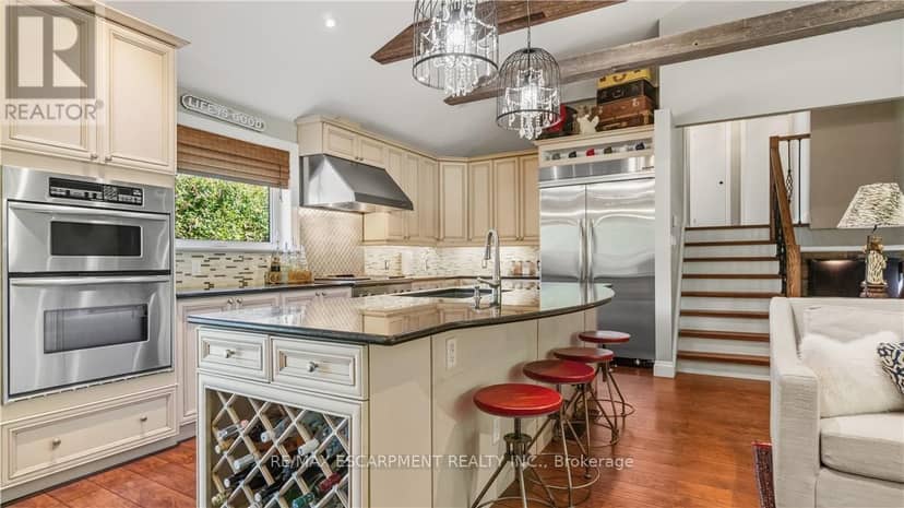 517 Rosedale Crescent — photo 22 of 40