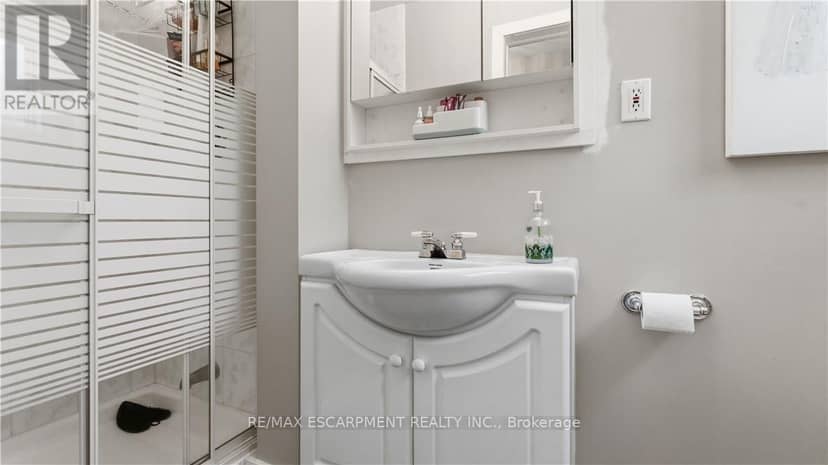 517 Rosedale Crescent — photo 36 of 40