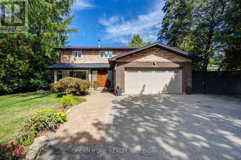 2263 Taylor's Orchard, Mississauga