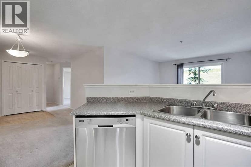 219, 4000 Citadel Meadow Point NW, Calgary, photo 5