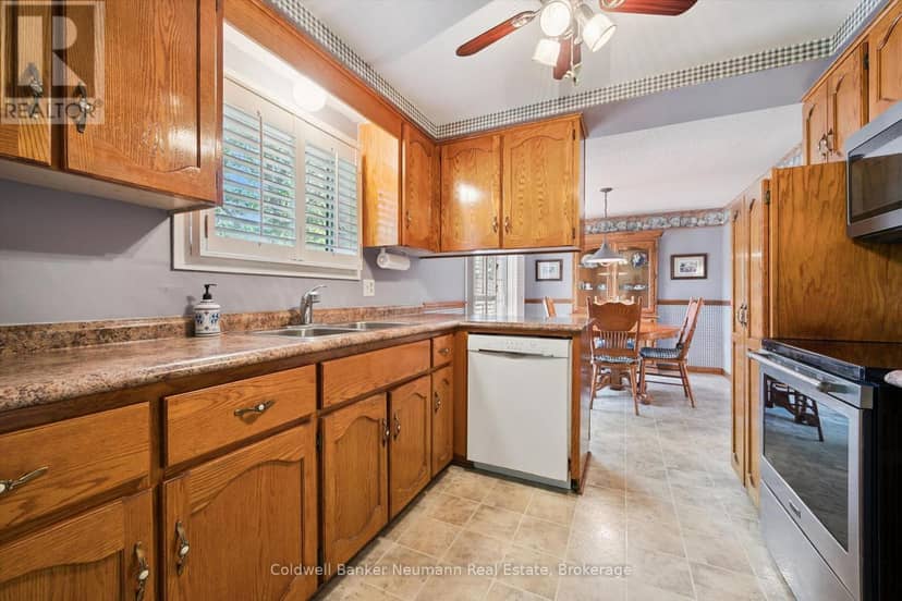 120 Landrex Boulevard — photo 10 of 27