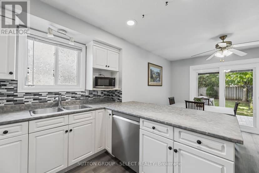 13 Goldenrod Court — photo 10 of 25