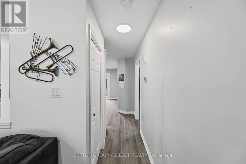 13 Goldenrod Court — photo 6 of 25