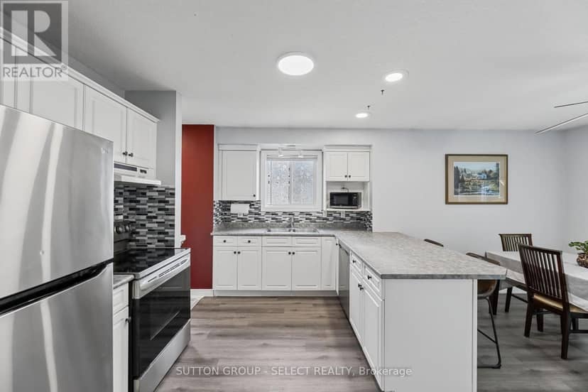 13 Goldenrod Court — photo 7 of 25