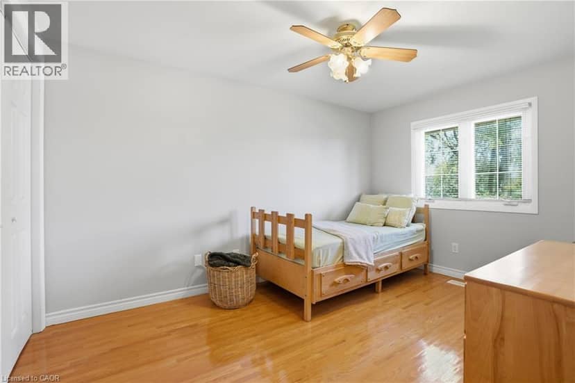 38 KINGSWAY Boulevard — photo 17 of 35