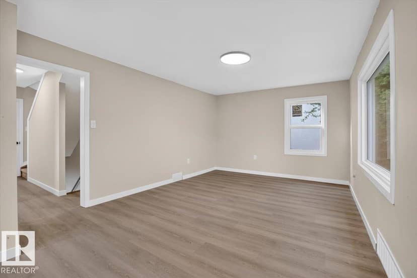 11645 90 ST NW, Edmonton, photo 2
