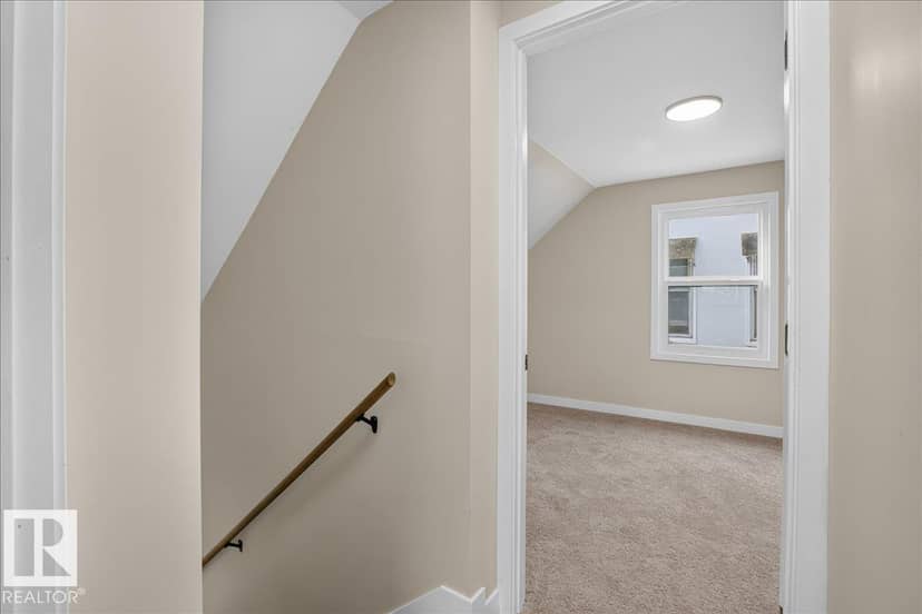 11645 90 ST NW — photo 24 of 40