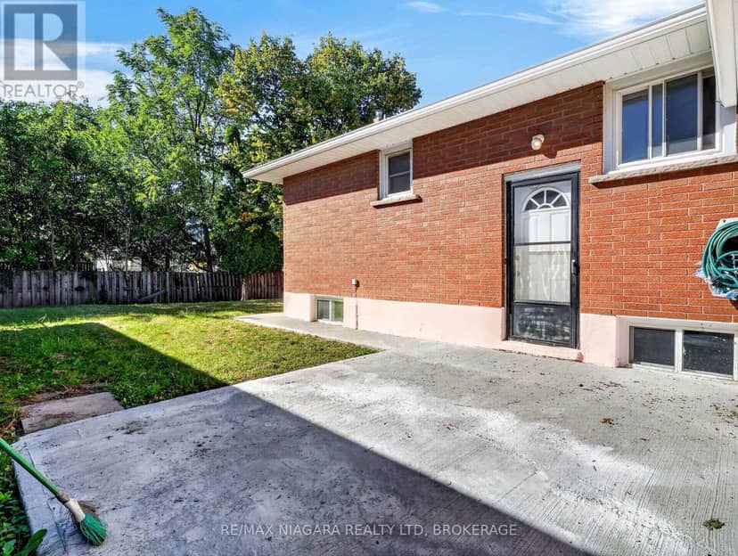 82 Regent Drive — photo 4 of 40