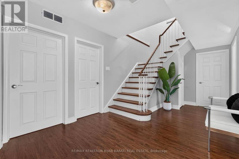 22 Brucedale Crescent — photo 32 of 40