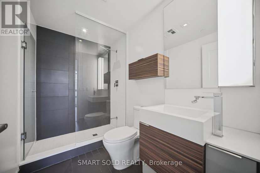 2109 - 88 Scott Street — photo 12 of 40
