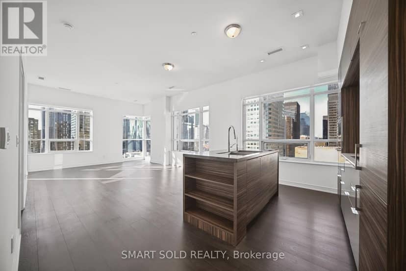 2109 - 88 Scott Street — photo 8 of 40