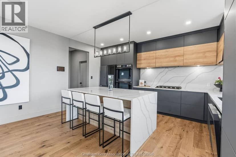 54 Dundee DRIVE West — photo 12 of 40