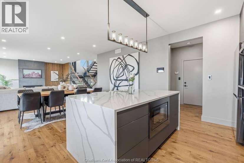 54 Dundee DRIVE West — photo 14 of 40
