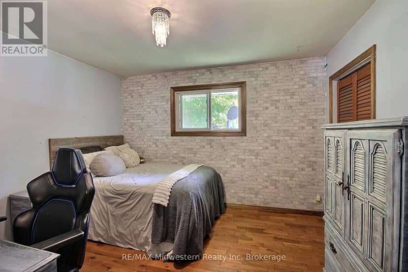 135 Queen Street — photo 12 of 21