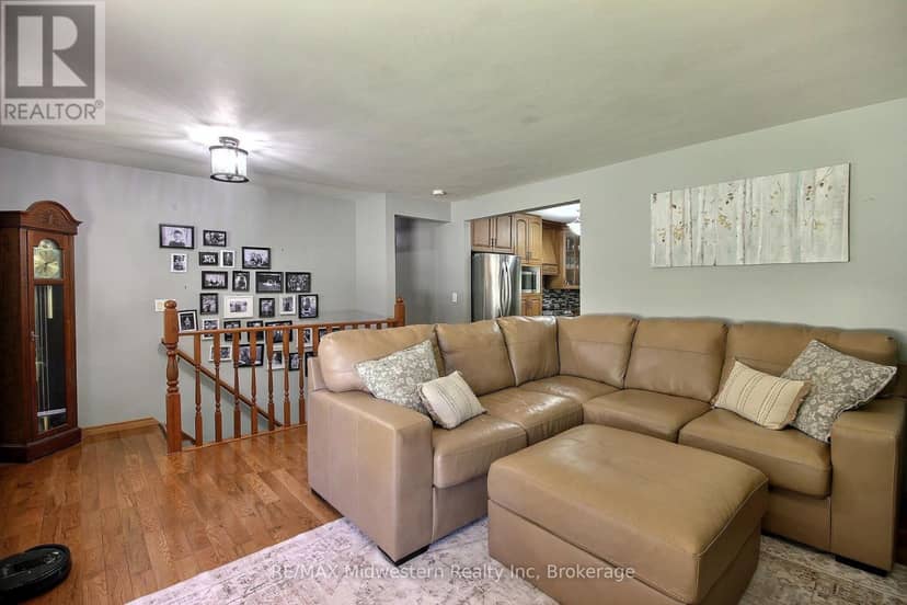 135 Queen Street — photo 9 of 21