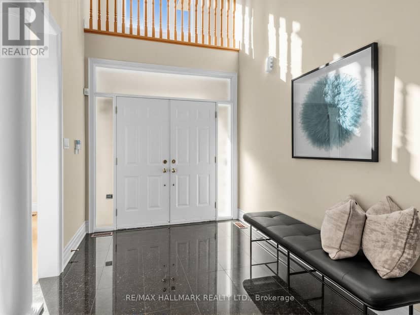 8 Ridgley Court, Richmond Hill, photo 3