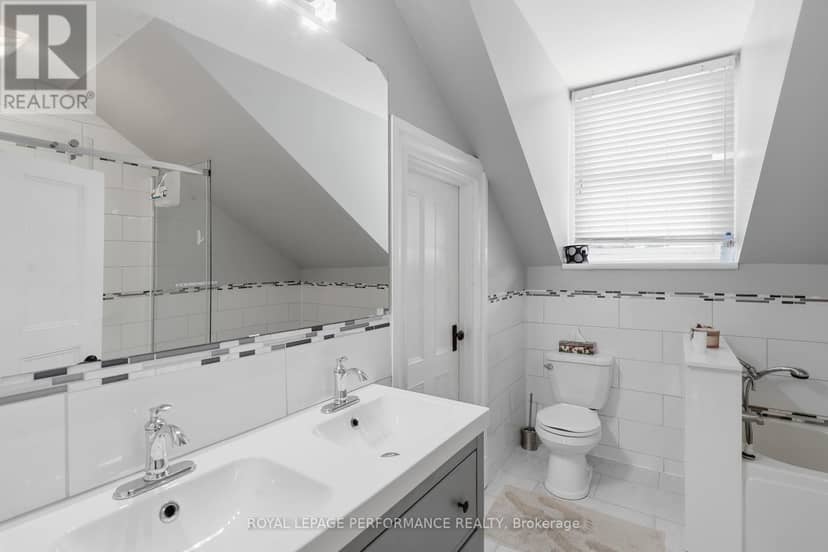 8 John Street — photo 18 of 40