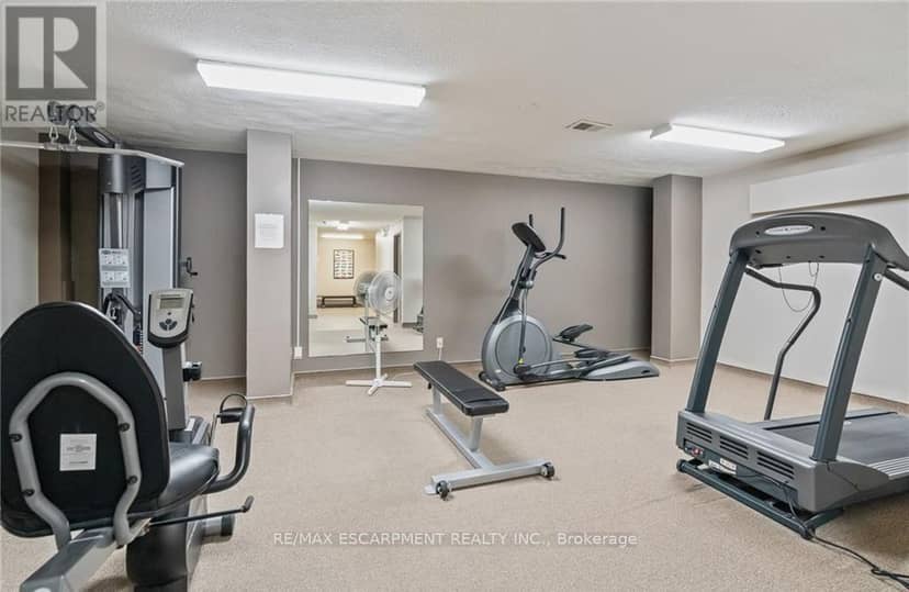 809 - 35 Towering Heights Boulevard — photo 21 of 27