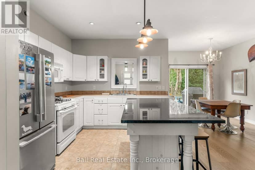 51 Spring Drive — photo 15 of 40