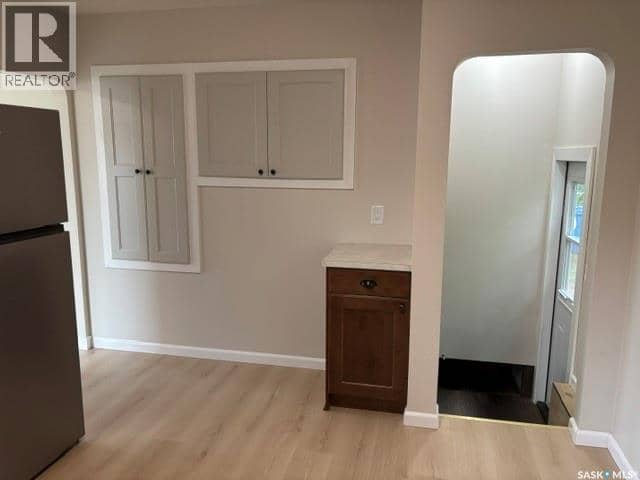 12 Roberts STREET — photo 10 of 40