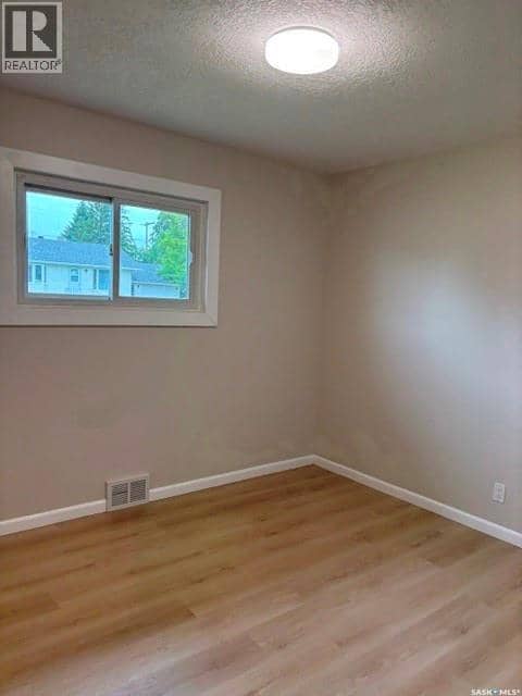 12 Roberts STREET — photo 20 of 40