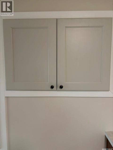 12 Roberts STREET — photo 11 of 40