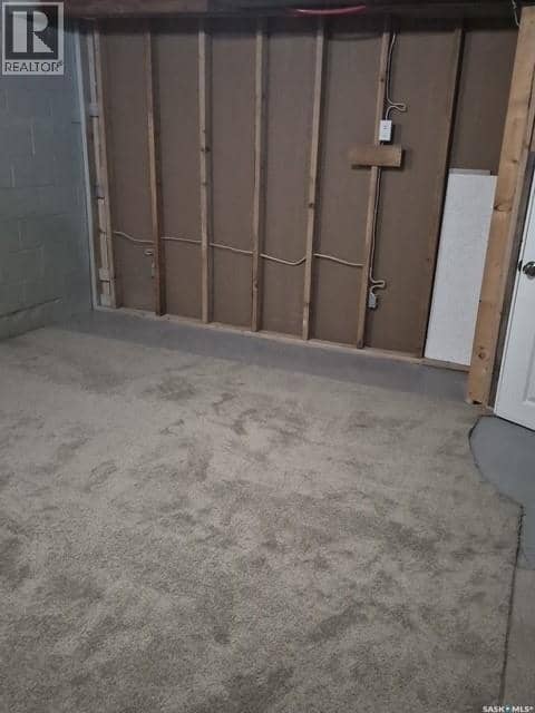 12 Roberts STREET — photo 36 of 40
