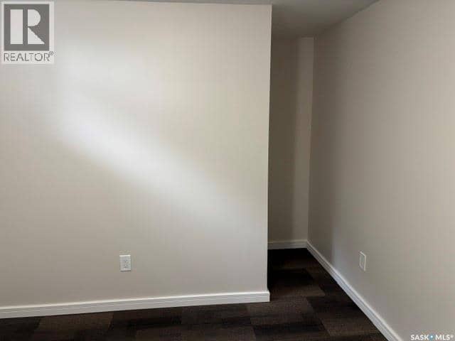 12 Roberts STREET — photo 34 of 40