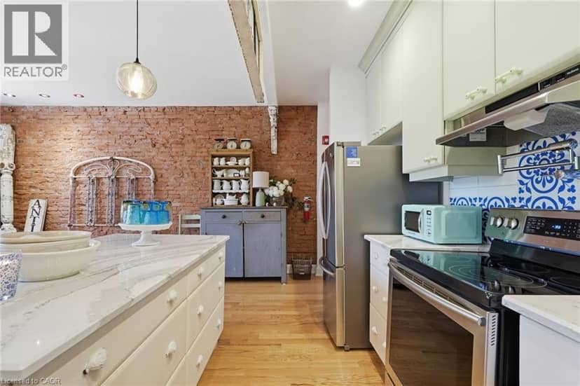 3710 MAIN Street Unit# 201 — photo 11 of 37