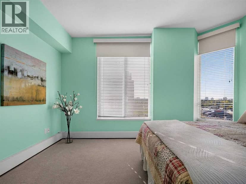 704, 1718 14 Avenue NW — photo 20 of 40