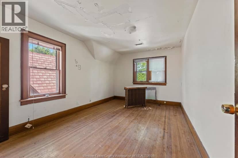 3056 Alexander AVENUE — photo 17 of 34