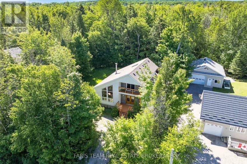 2384 Champlain Road — photo 32 of 35