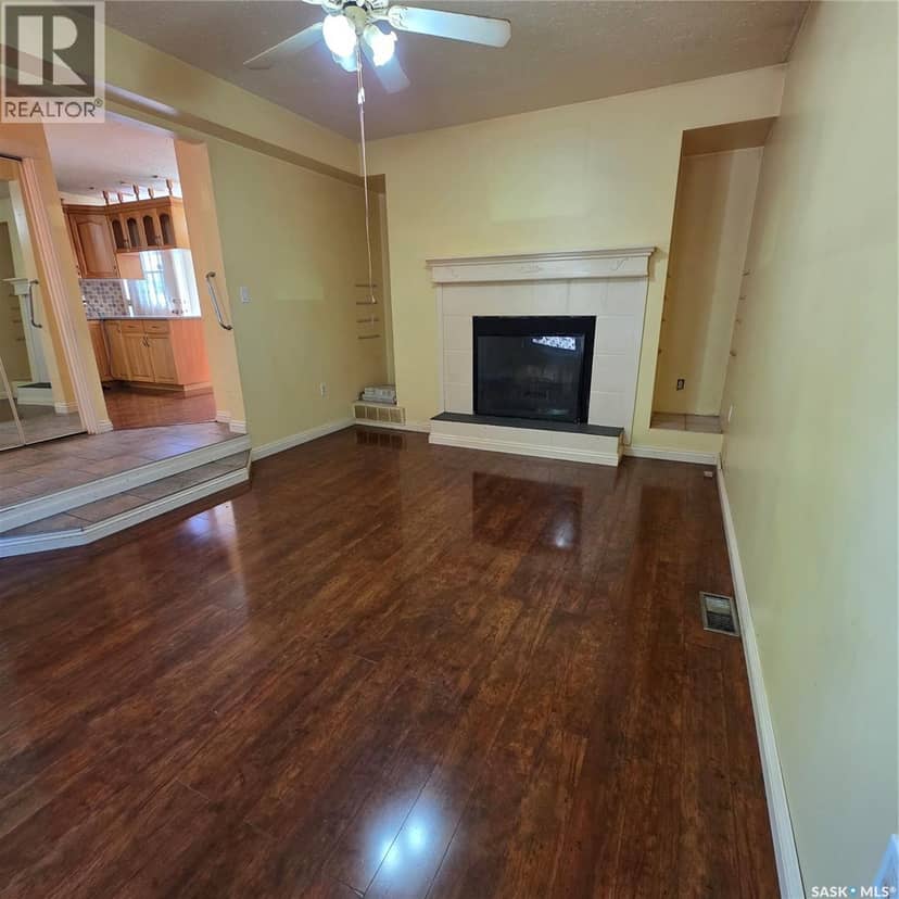 1731 Centennial CRESCENT — photo 7 of 25