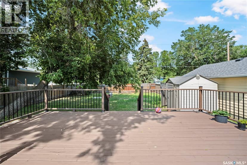2730 Thornton AVENUE — photo 26 of 31