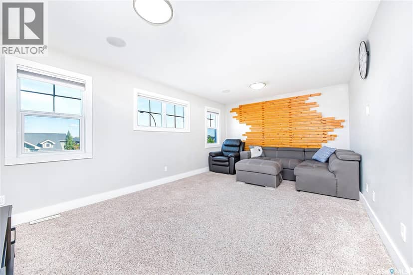 402 Meadows BOULEVARD — photo 34 of 40