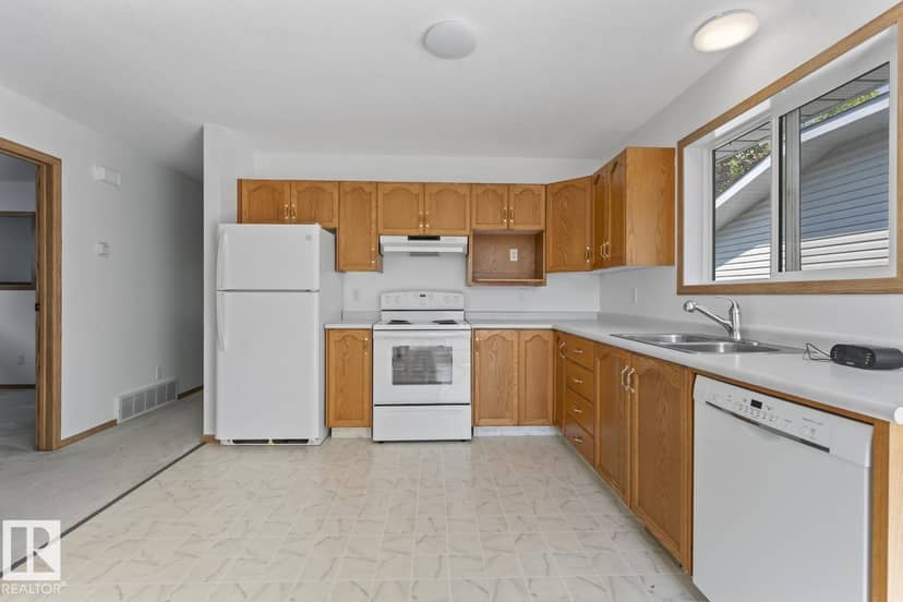 4813 45 ST, Cold Lake, photo 5