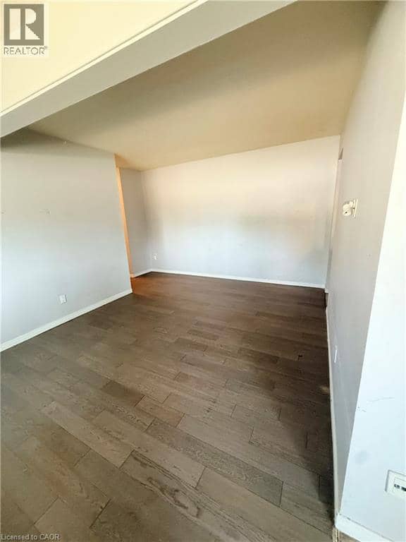 283 FAIRWAY Road N Unit# 90 — photo 4 of 11
