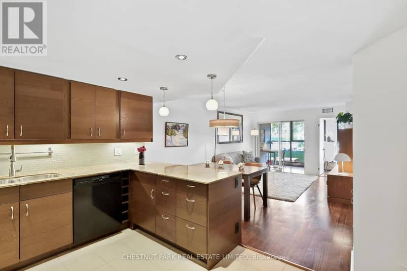 211 - 65 Scadding Avenue — photo 1 of 33
