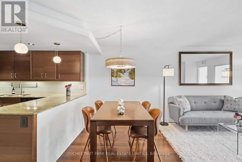 211 - 65 Scadding Avenue — photo 6 of 33