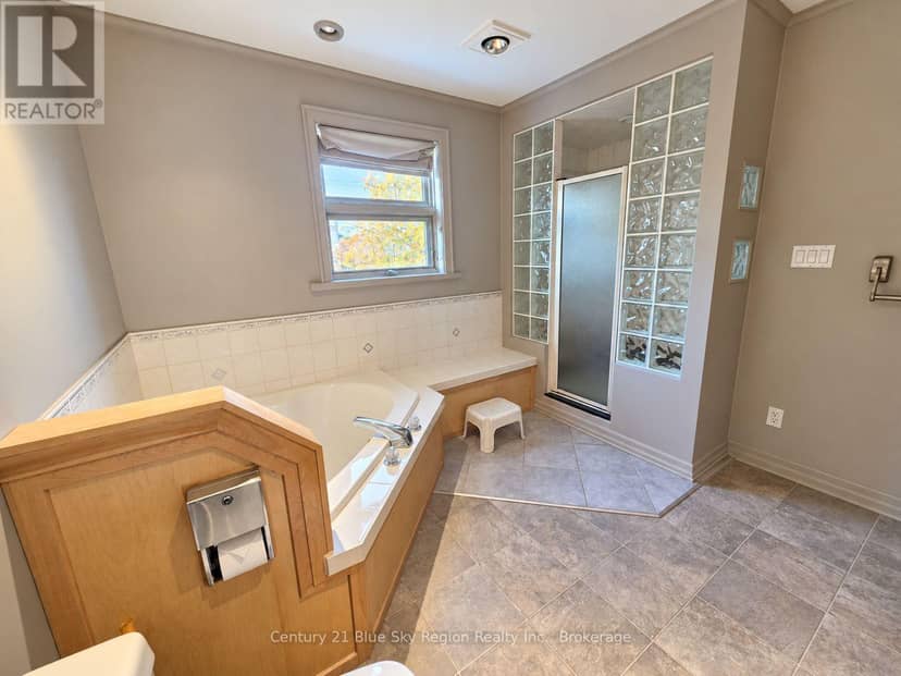 663 Ferguson Street — photo 17 of 27