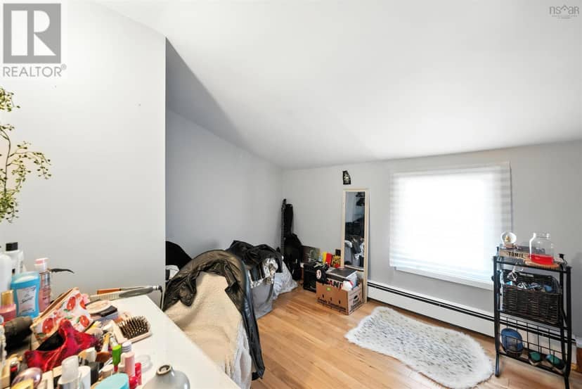 5651 Macara Street — photo 32 of 40